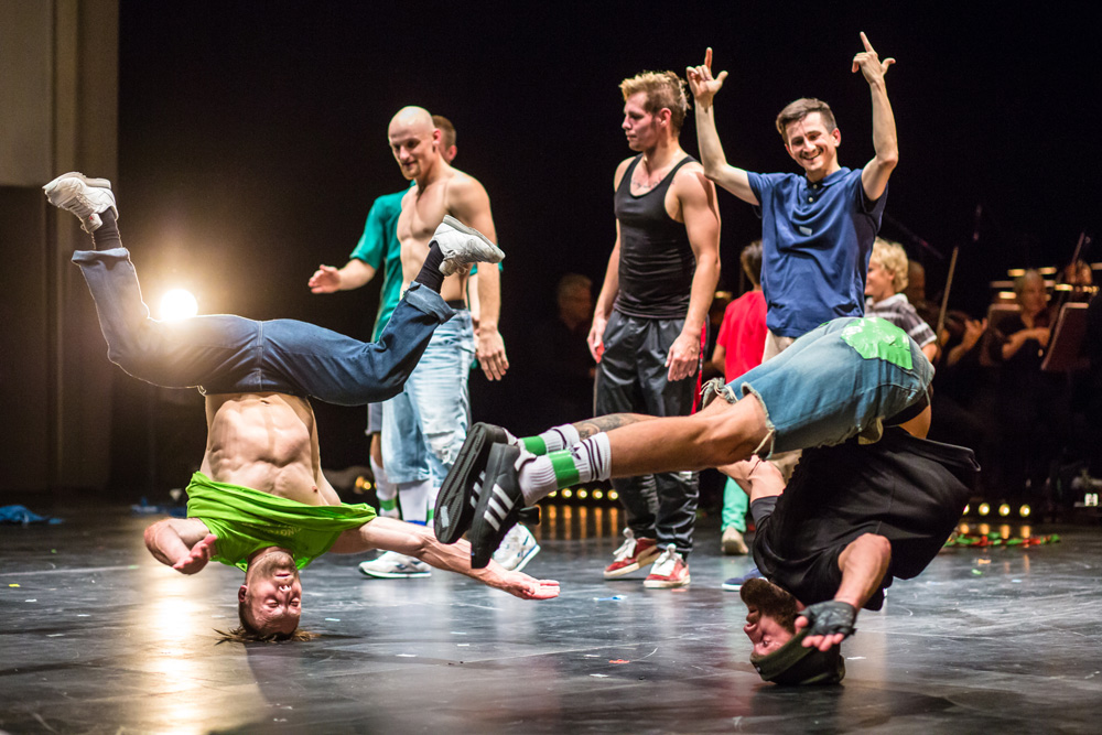 Premiere von SYPMHONIX im Festspielhaus Hellerau (® Christoph Seidler)